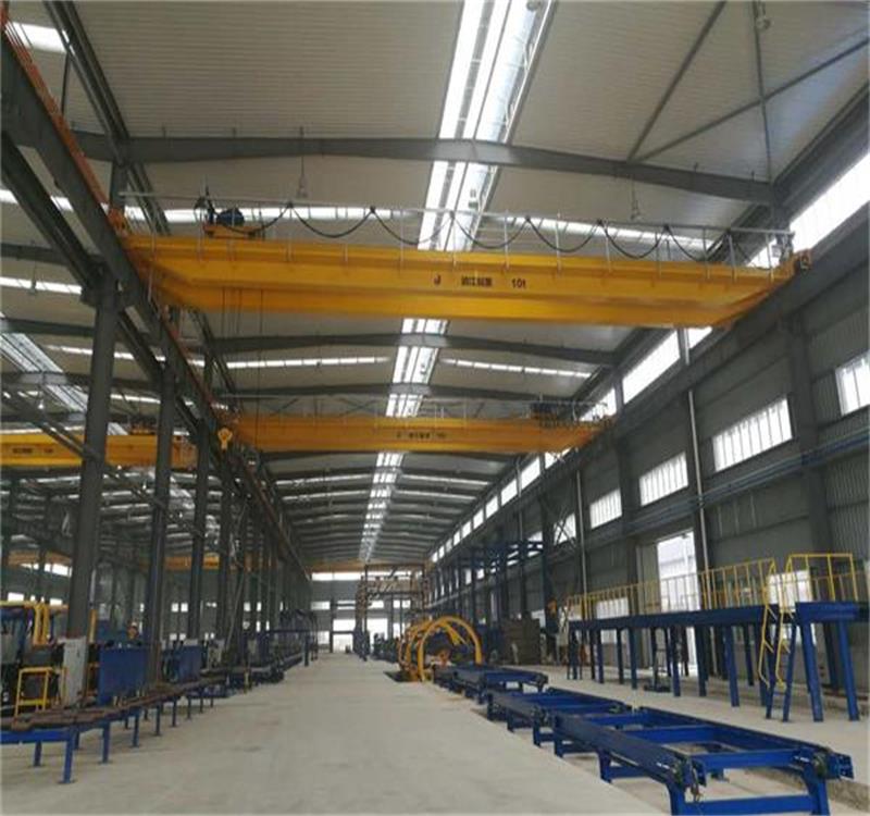 LH欧式双梁桥式起重机1 - 副本.jpg