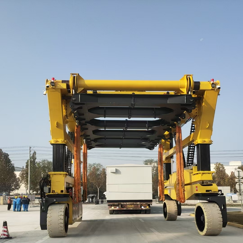 靖起跨运车2.png