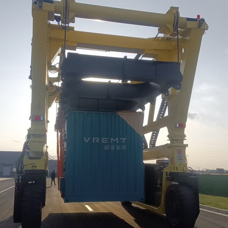 靖起跨运车4.jpg
