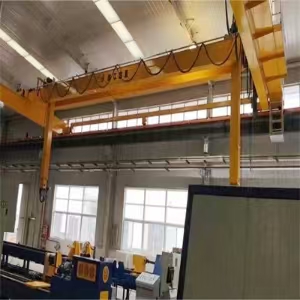 智能起重机.jpg 智能起重机.jpg