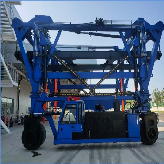 跨运车3.jpg 跨运车3.jpg