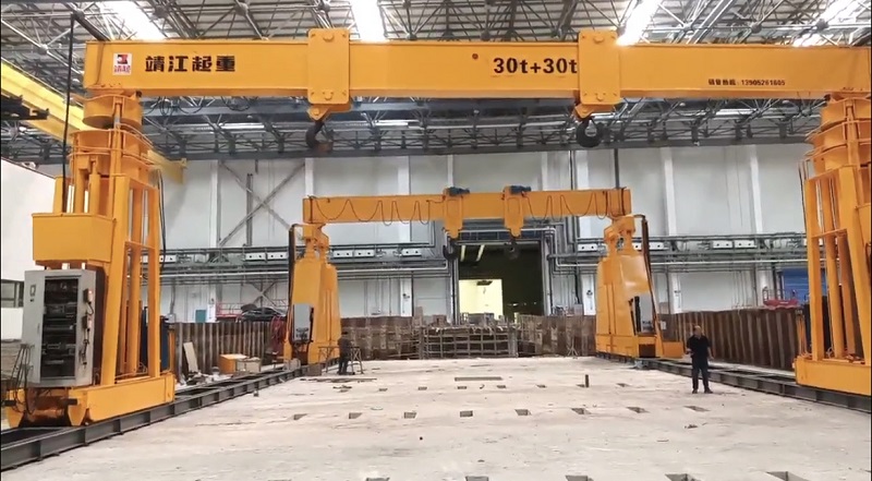 30+30t液压龙门吊.jpg 30+30t液压龙门吊.jpg
